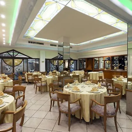 Calabrisella Otel 3*