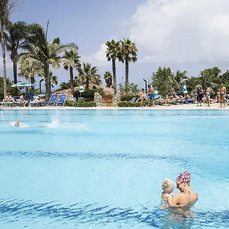 Otel Calabrisella 3*