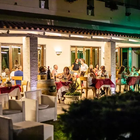 Calabrisella Otel 3*